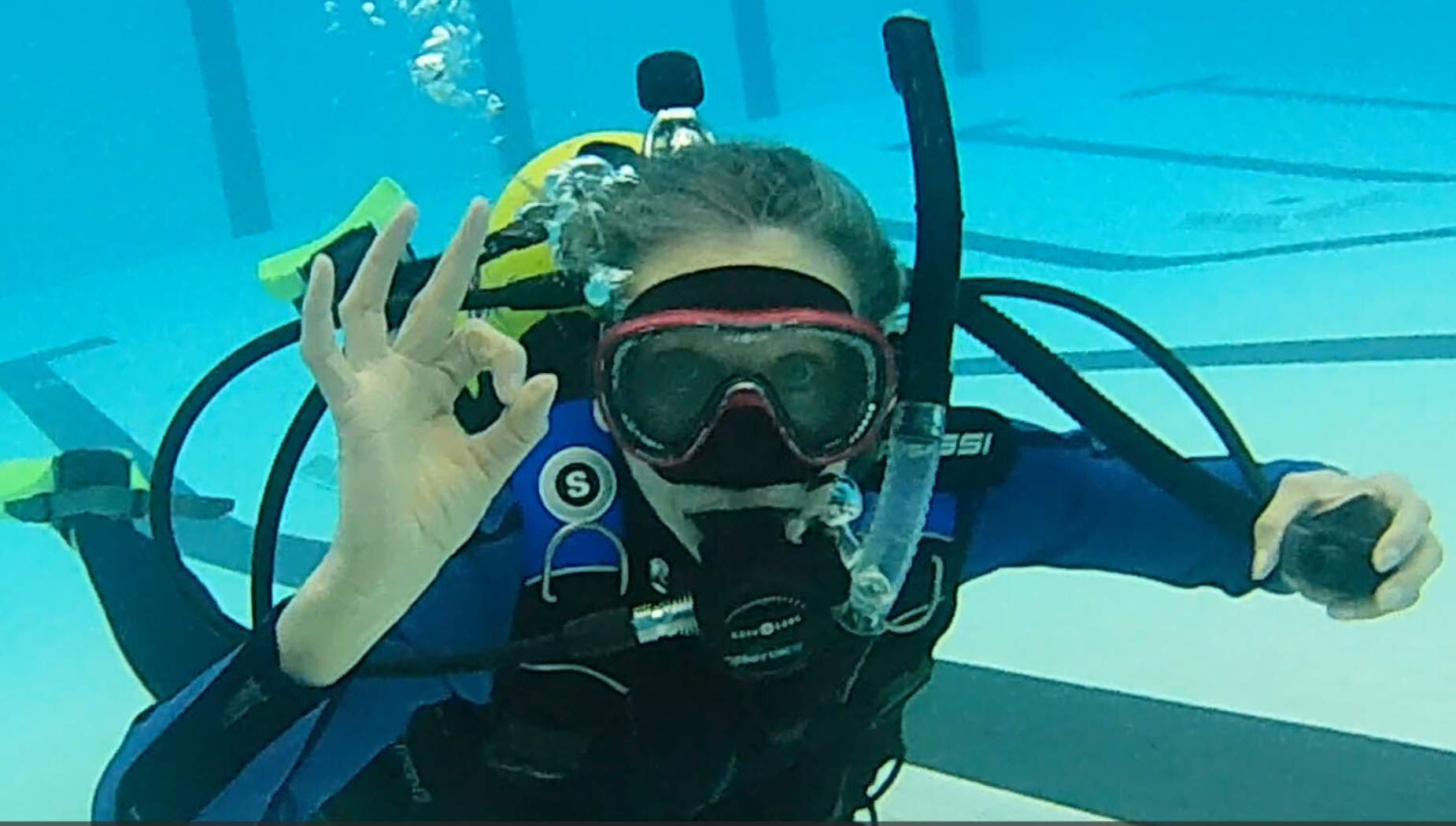 scuba diver in the pool