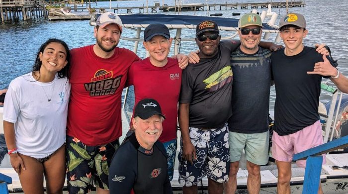 Diver group in Belize