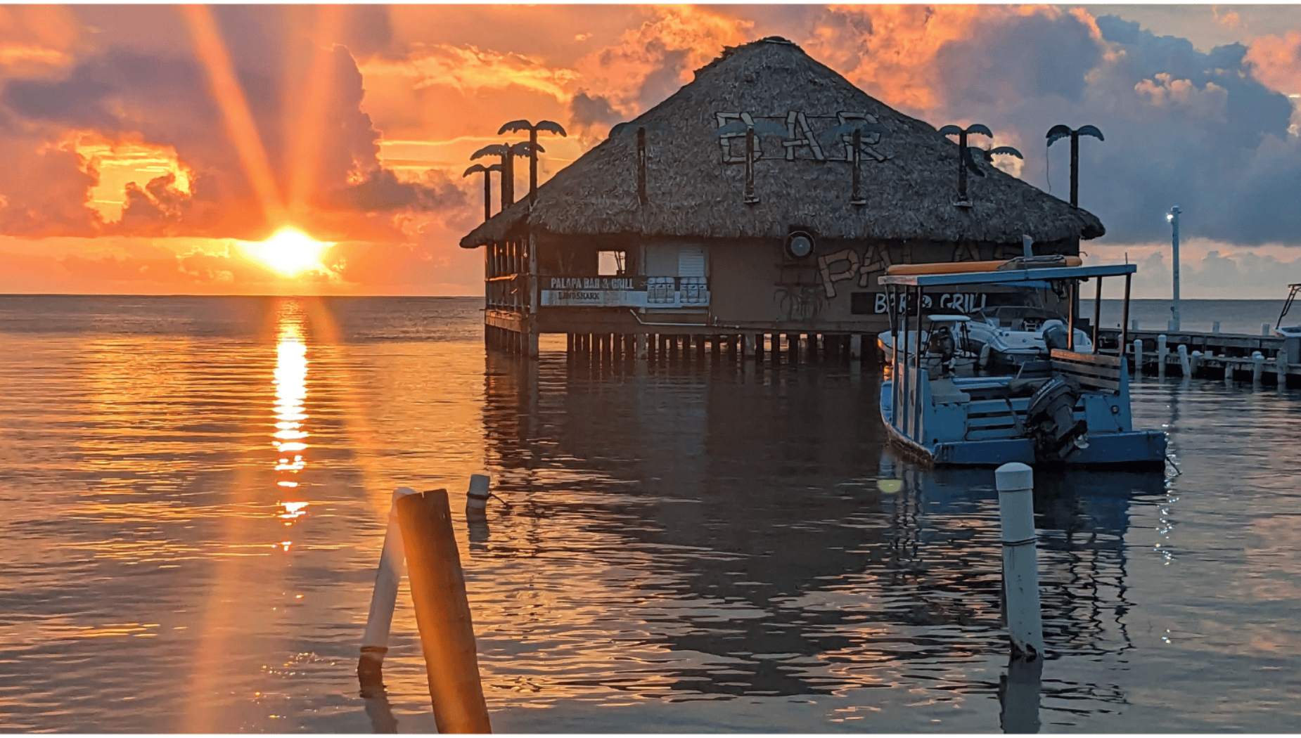 Palapa Bar and Grill at Sun Rise in Belize